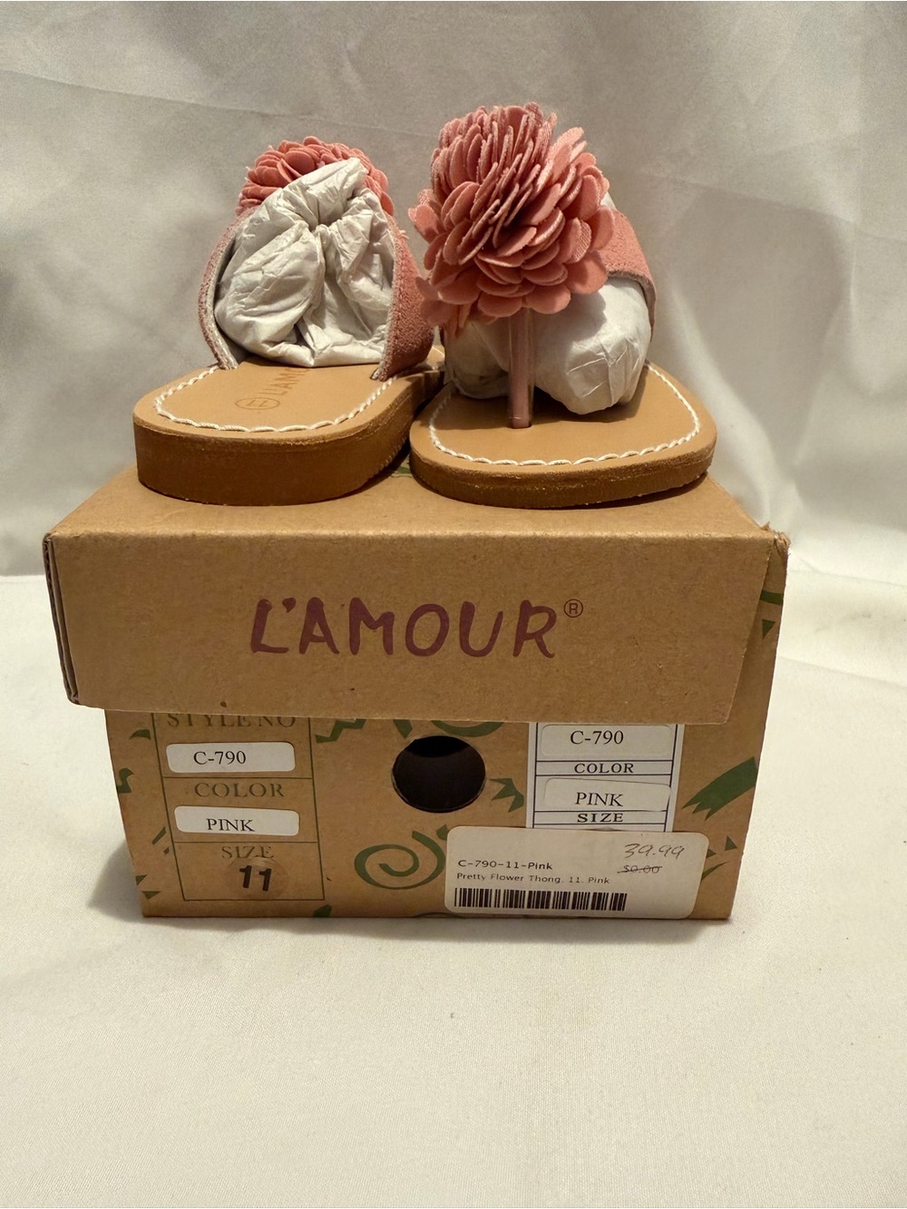 NWT LAmour Pretty Flower Thong Sandal Pink Pom Pom Size 11 Girls - Picture 2 of 4